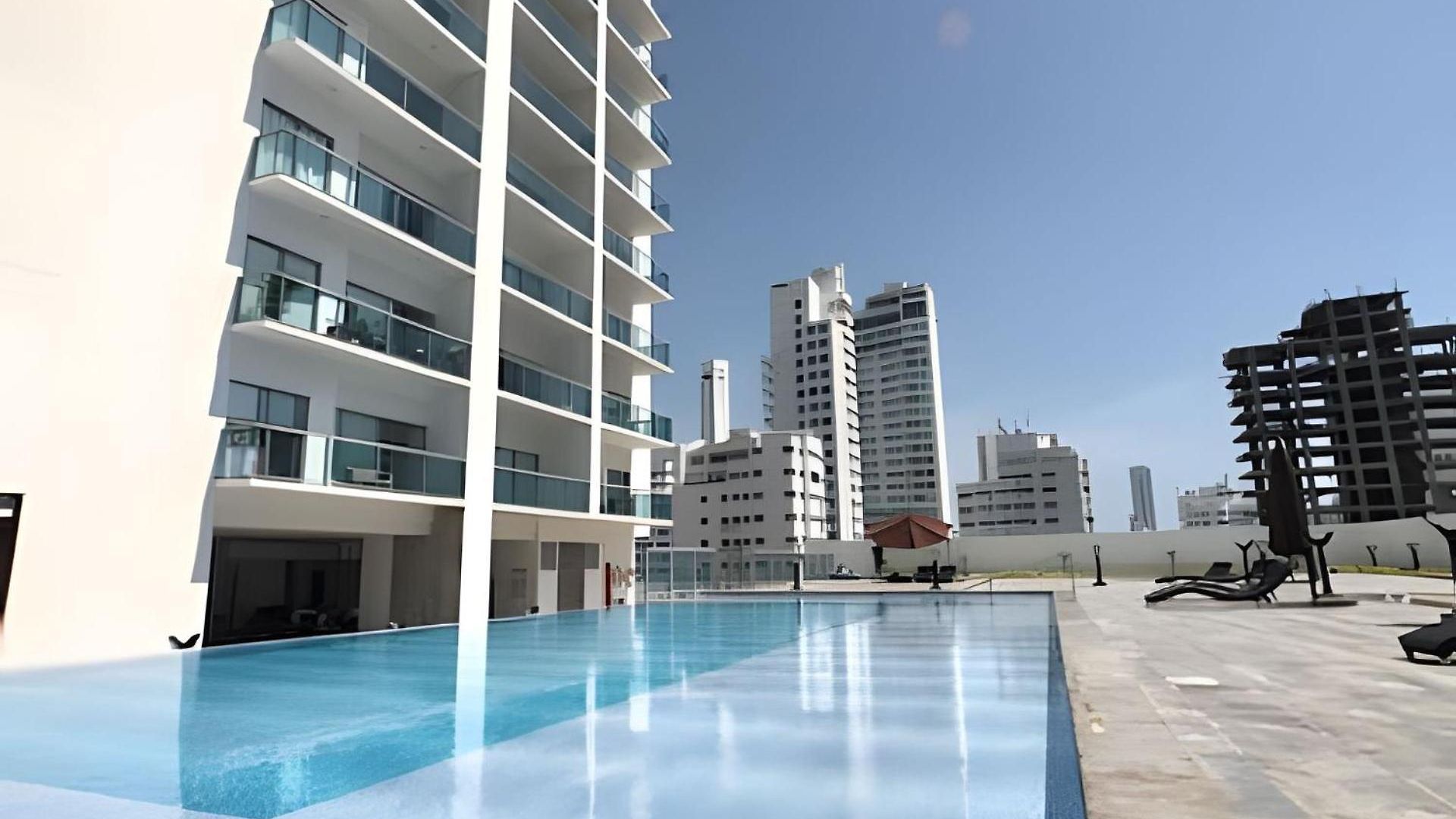 Lujoso Apto De 1 Hab En Piso 19- Infinitum Apartamento *